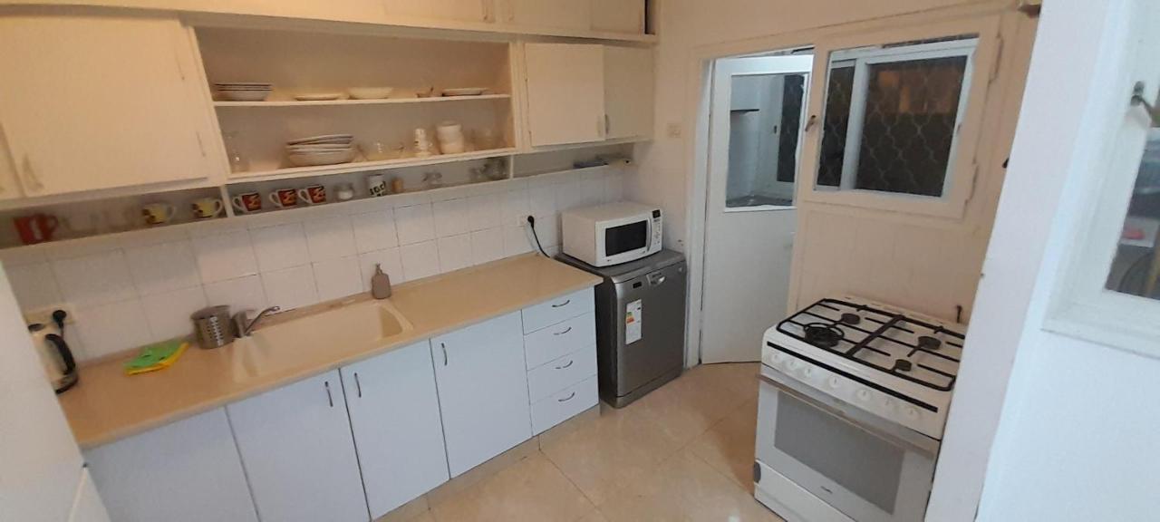 Spacious Jaffa Apt Near The Flea Market Tel Aviv Exterior photo
